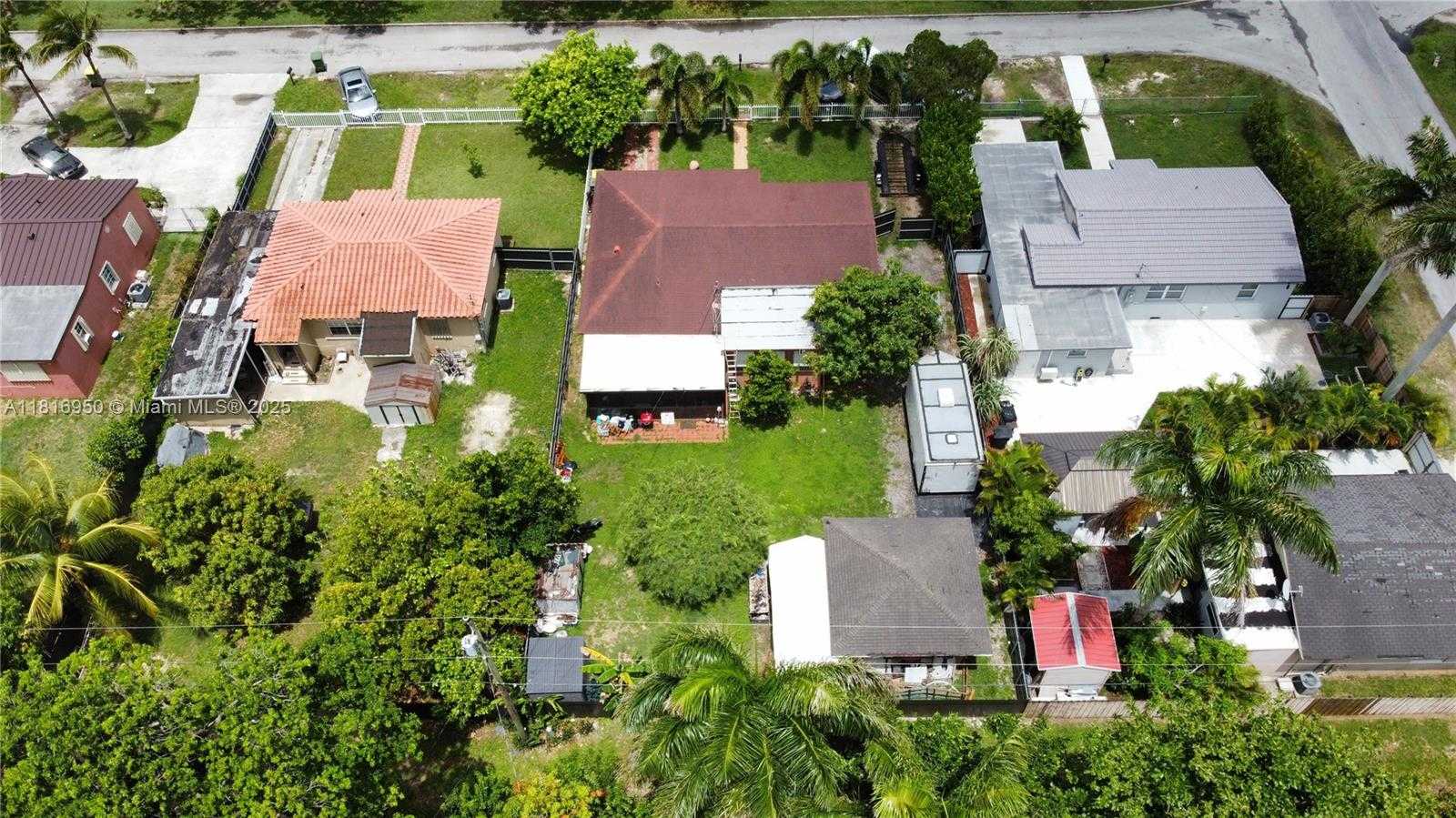 Small Image of 916 NORTH WEST 3RD AVE, Homestead Number 30