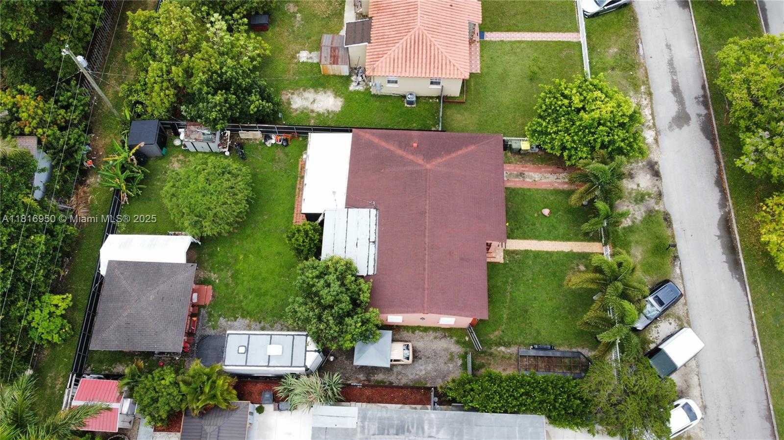 Small Image of 916 NORTH WEST 3RD AVE, Homestead Number 33