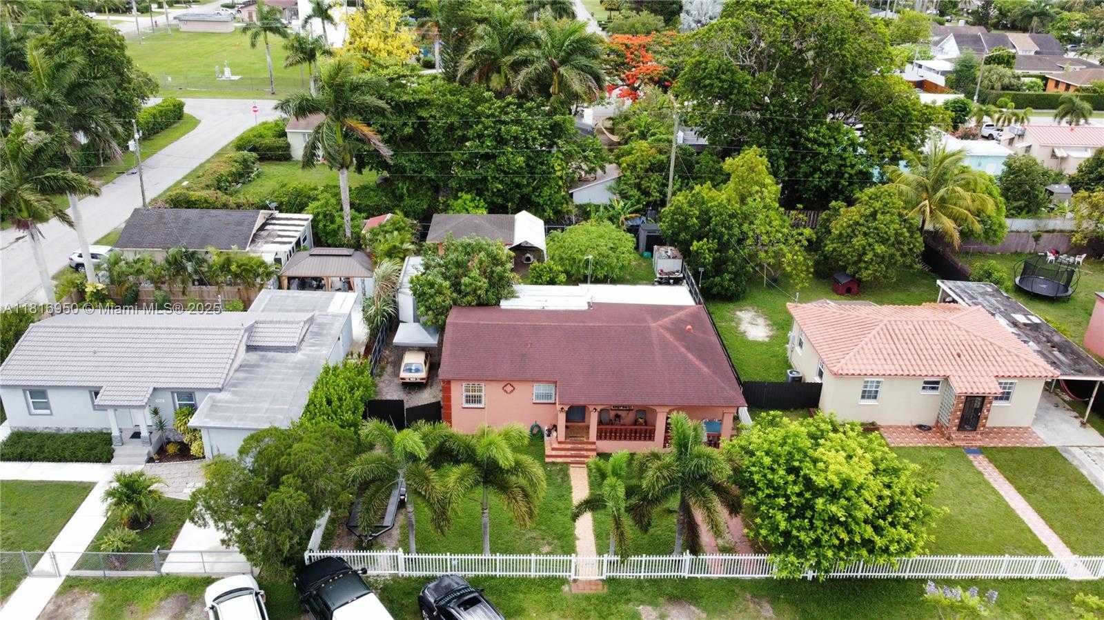 Small Image of 916 NORTH WEST 3RD AVE, Homestead Number 34