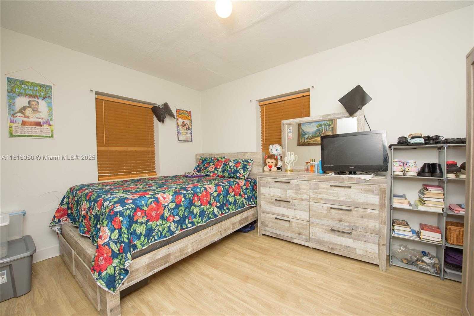 Small Image of 916 NORTH WEST 3RD AVE, Homestead Number 6