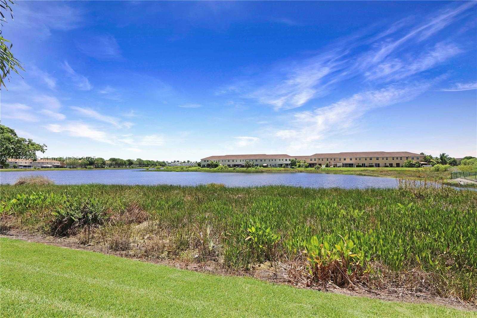 Small Image of 1585 SOUTH EAST 20TH RD, Homestead Number 14