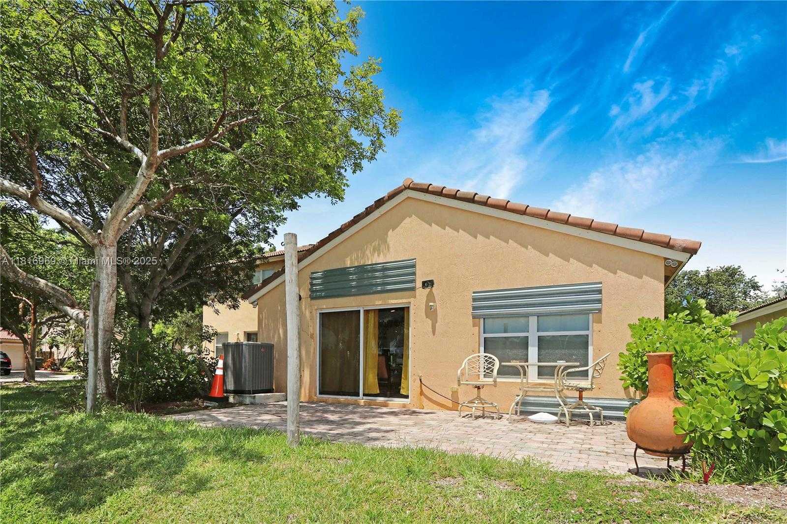 Small Image of 1585 SOUTH EAST 20TH RD, Homestead Number 2