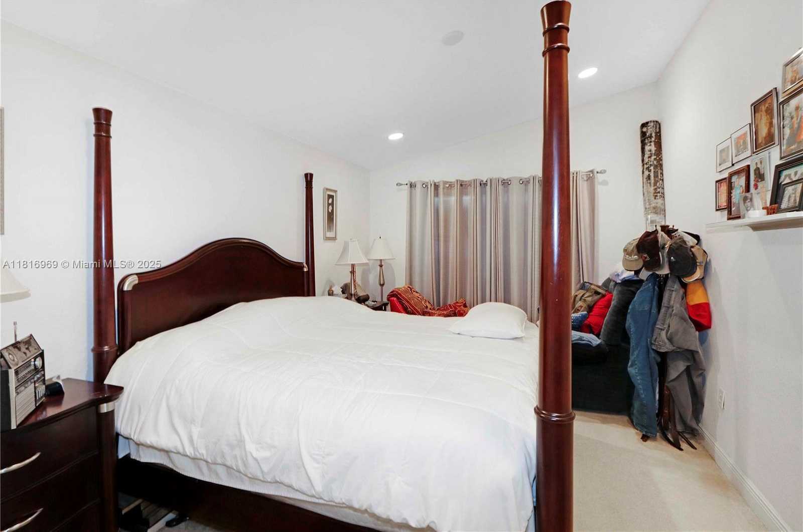 Small Image of 1585 SOUTH EAST 20TH RD, Homestead Number 7