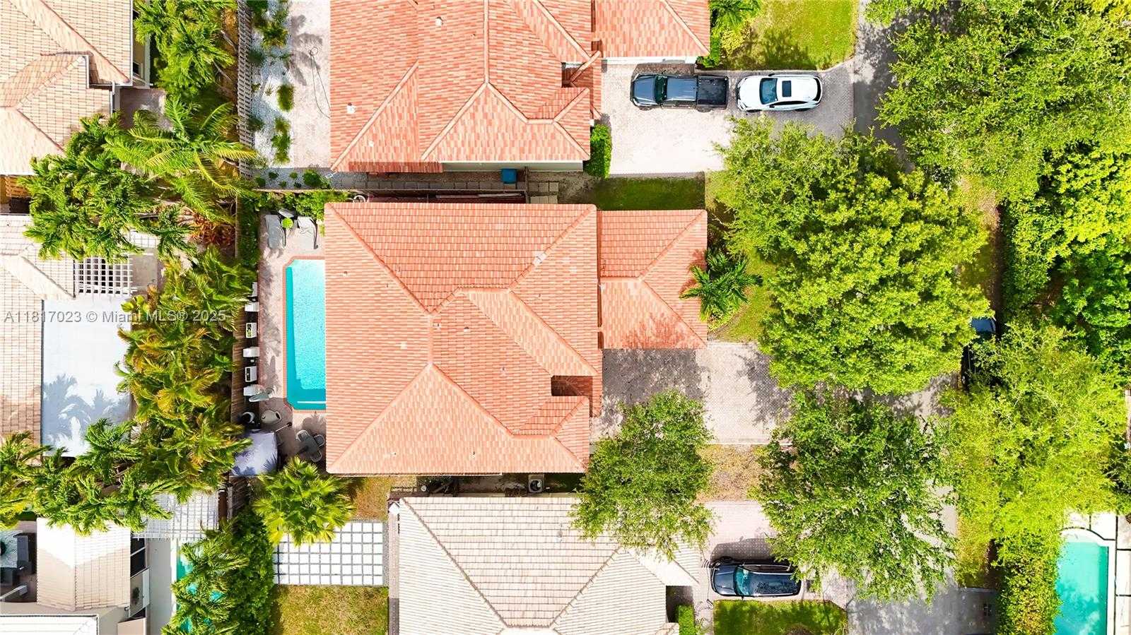 Small Image of 9111 SOUTH WEST 162ND LN, Palmetto Bay Number 33