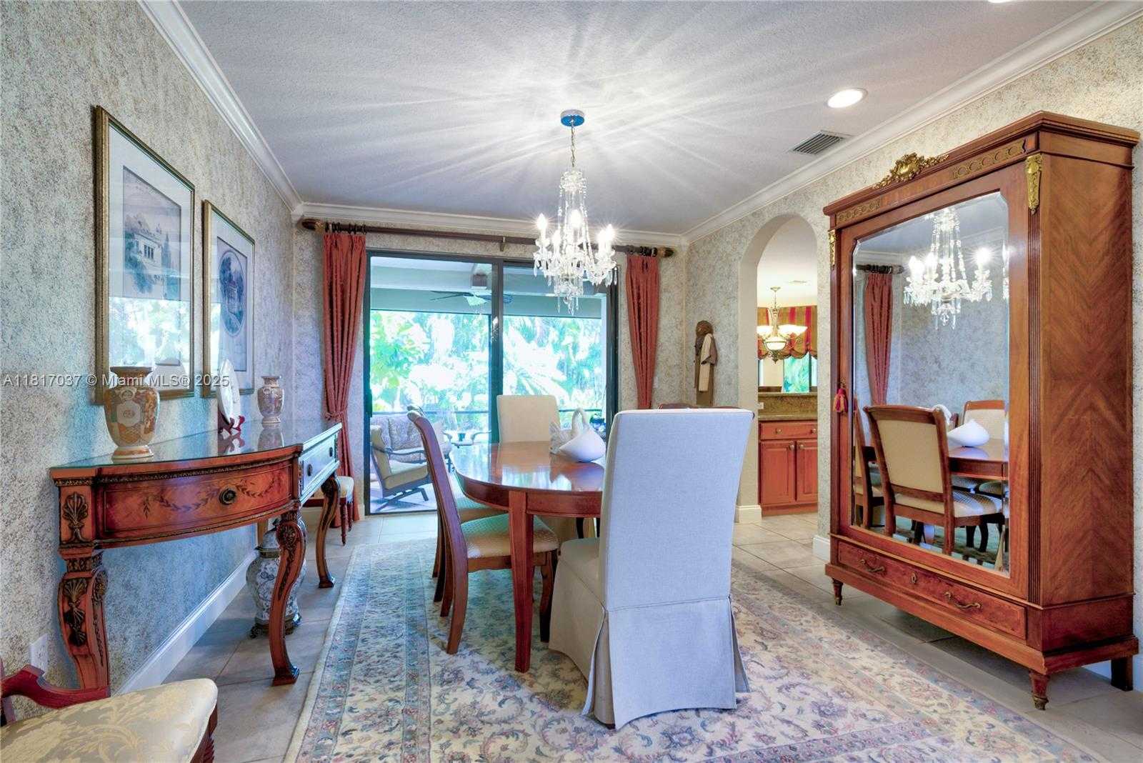 Small Image of 7665 SOUTH WEST 193RD LN, Cutler Bay Number 6