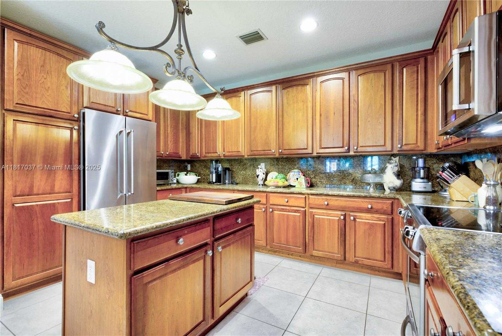 Small Image of 7665 SOUTH WEST 193RD LN, Cutler Bay Number 7