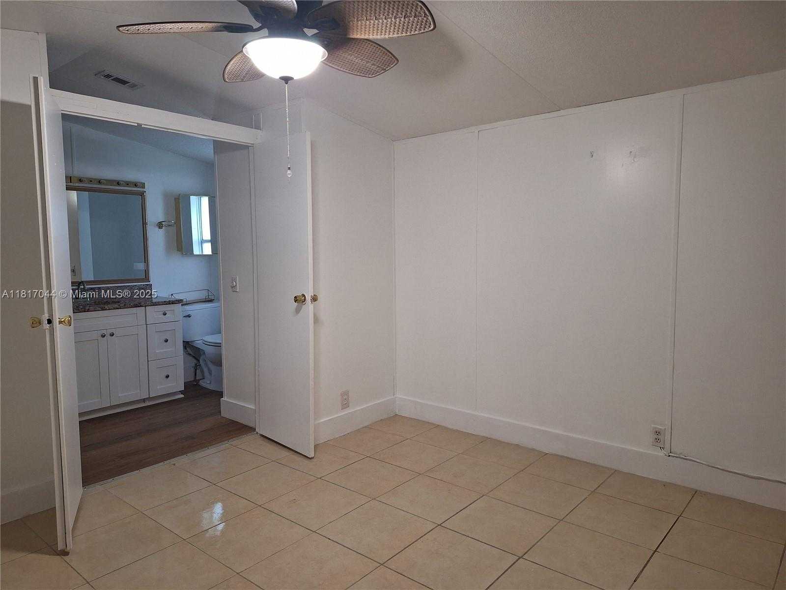 Small Image of 35303 SOUTH WEST 180TH AVE LOT 347, Homestead Number 14
