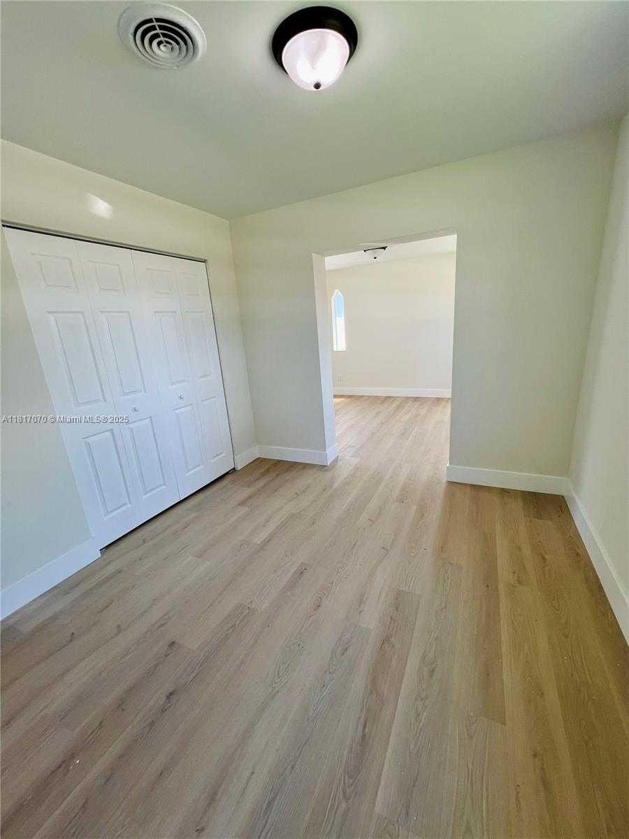 Small Image of 6570 NORTH WEST 6TH CT, Margate Number 9