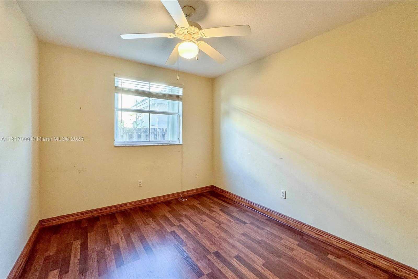 Small Image of 16120 SOUTH WEST 91ST CT, Palmetto Bay Number 24
