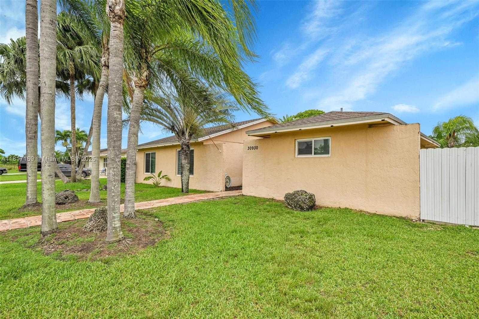Small Image of 30930 SOUTH WEST 190TH AVE, Homestead Number 4