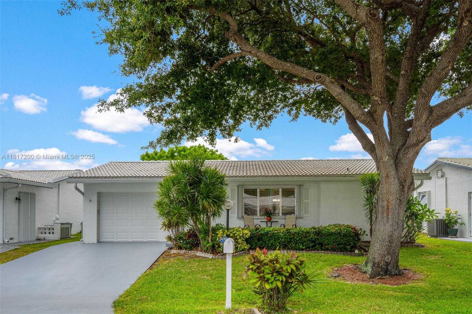 Small Image of 1110 NORTH WEST 90TH WAY, Plantation Number 2