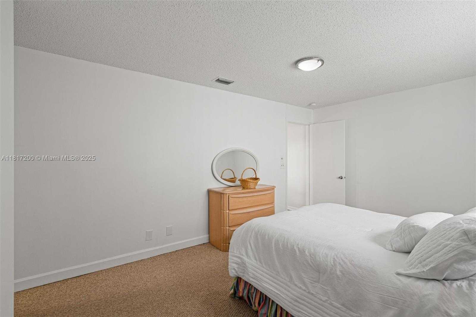 Small Image of 1110 NORTH WEST 90TH WAY, Plantation Number 26