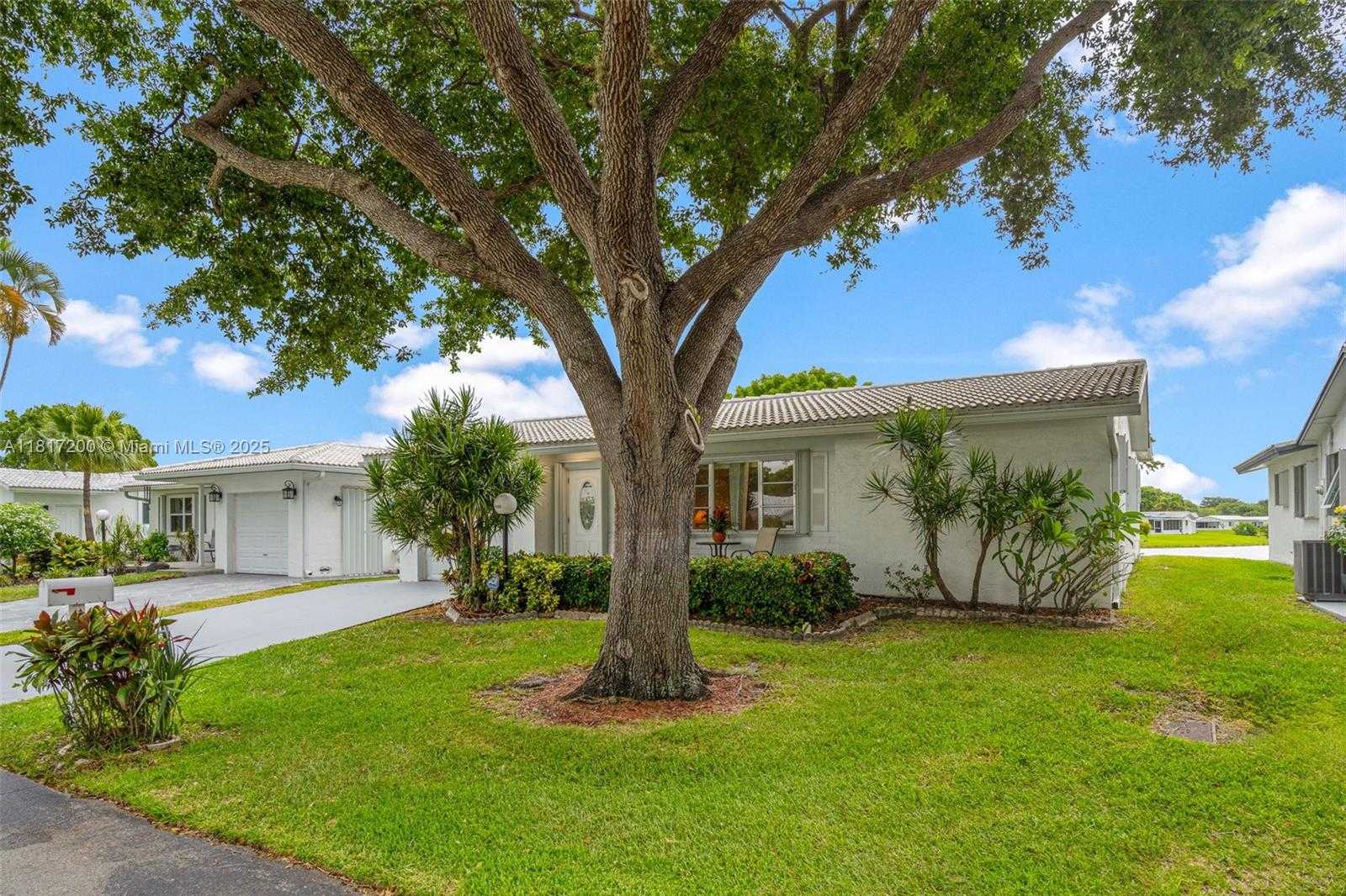 Small Image of 1110 NORTH WEST 90TH WAY, Plantation Number 4
