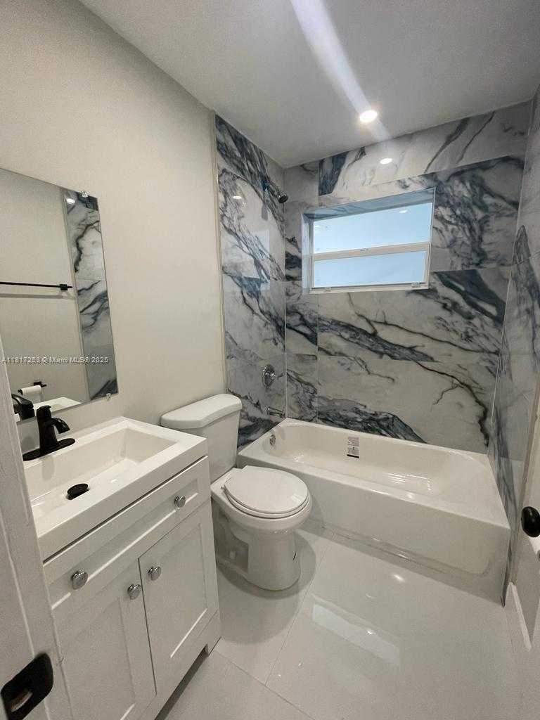 Small Image of 3731 SOUTH WEST 58TH TER, Davie Number 11