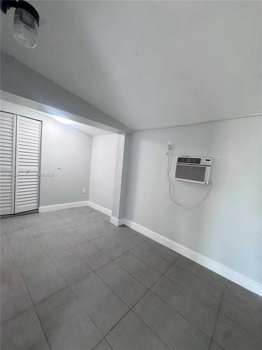 Small Image of 3731 SOUTH WEST 58TH TER, Davie Number 22
