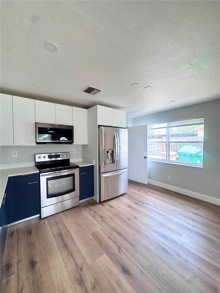 Small Image of 3731 SOUTH WEST 58TH TER, Davie Number 33