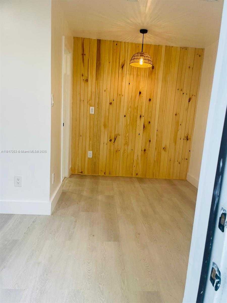 Small Image of 3731 SOUTH WEST 58TH TER, Davie Number 8