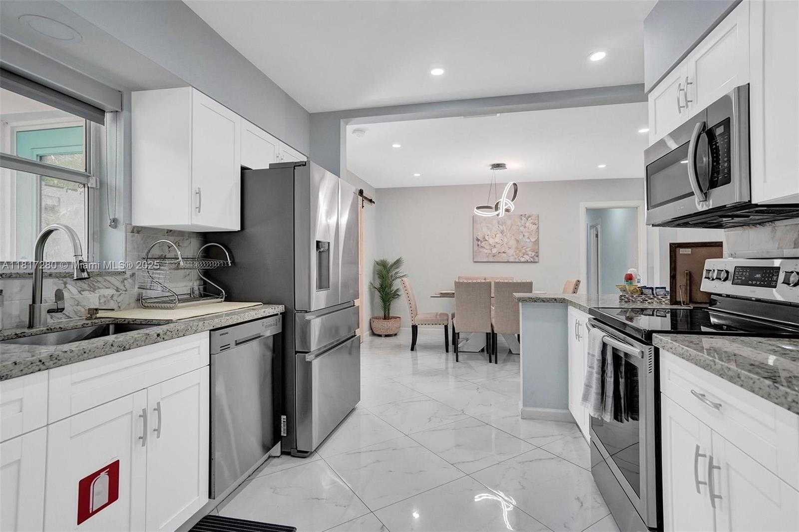 Small Image of 5230 NORTH EAST 20TH AVE, Fort Lauderdale Number 14