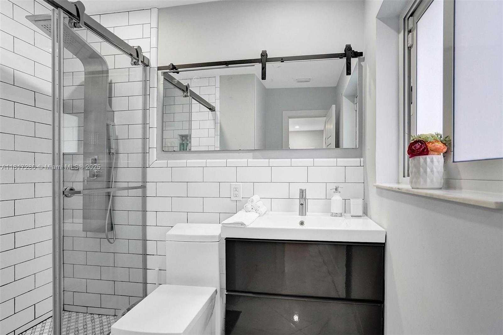 Small Image of 5230 NORTH EAST 20TH AVE, Fort Lauderdale Number 20