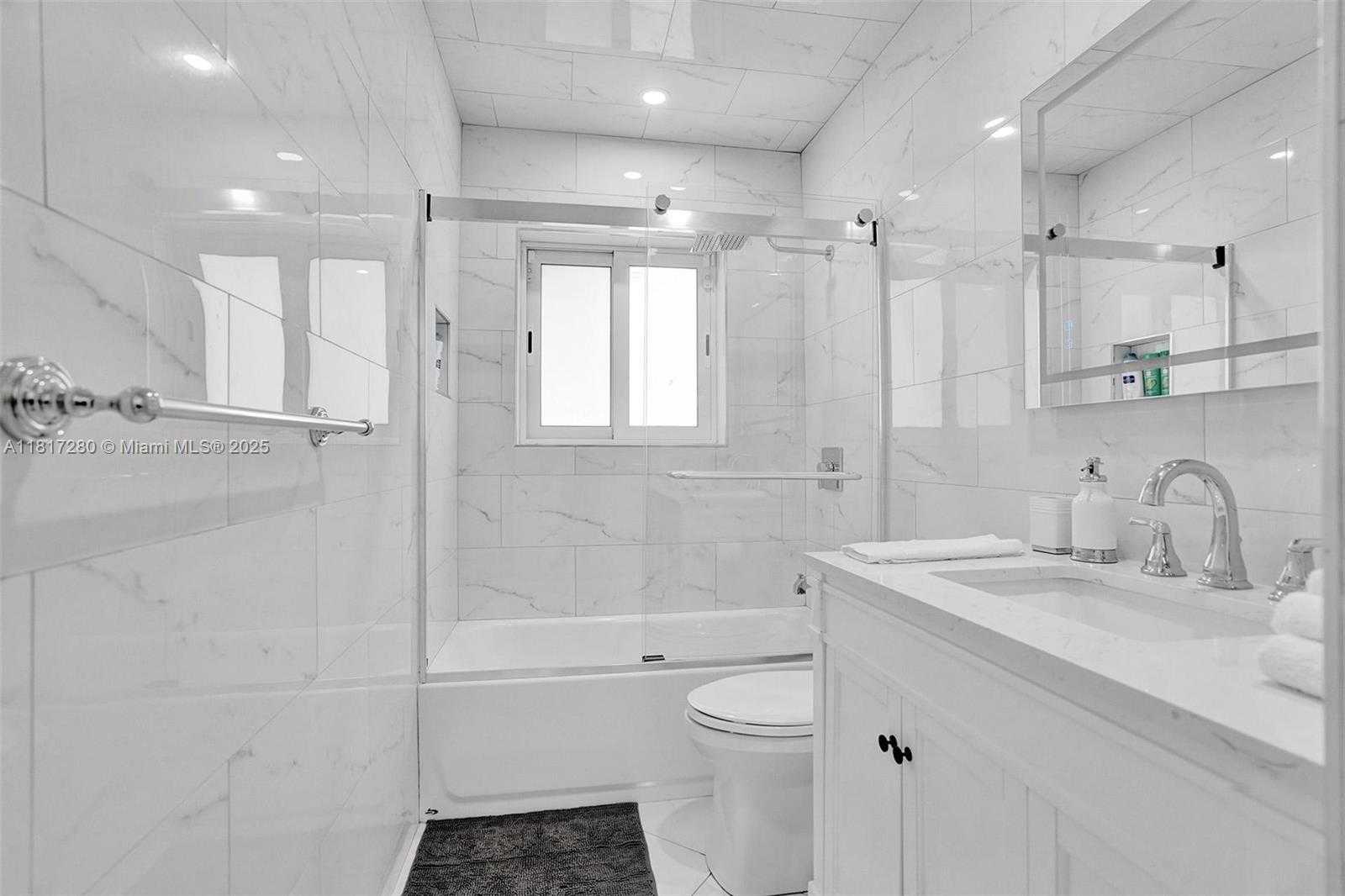 Small Image of 5230 NORTH EAST 20TH AVE, Fort Lauderdale Number 25