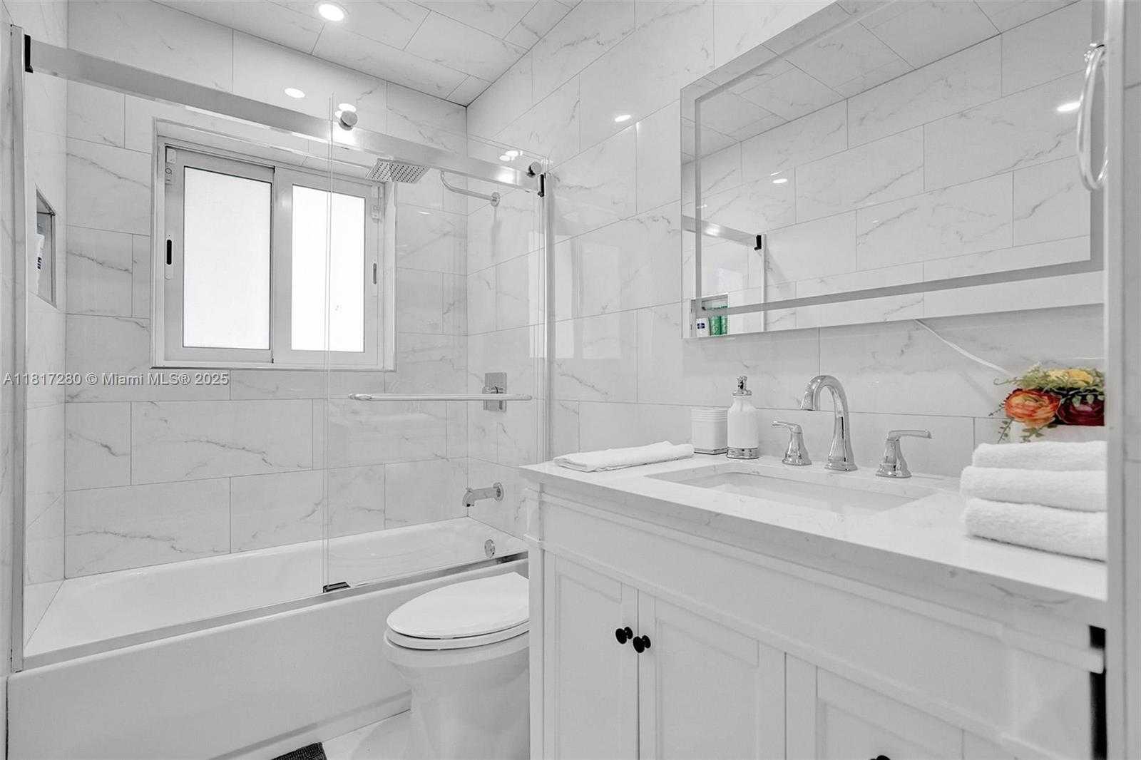 Small Image of 5230 NORTH EAST 20TH AVE, Fort Lauderdale Number 26