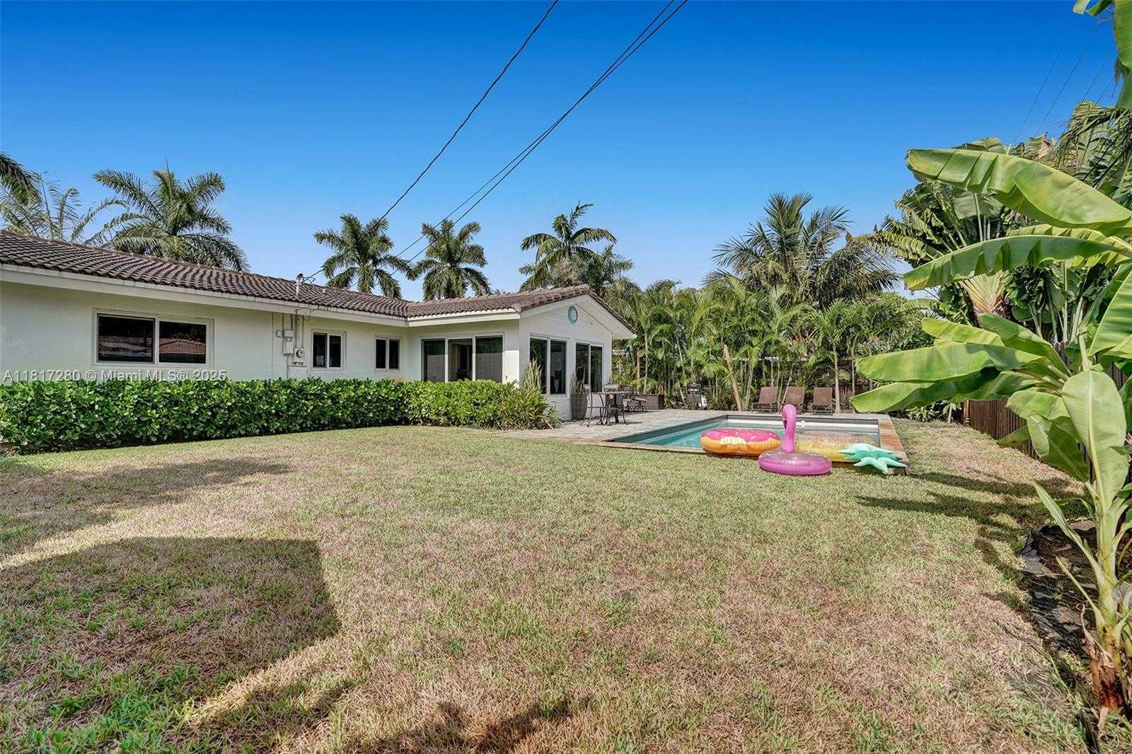 Small Image of 5230 NORTH EAST 20TH AVE, Fort Lauderdale Number 36