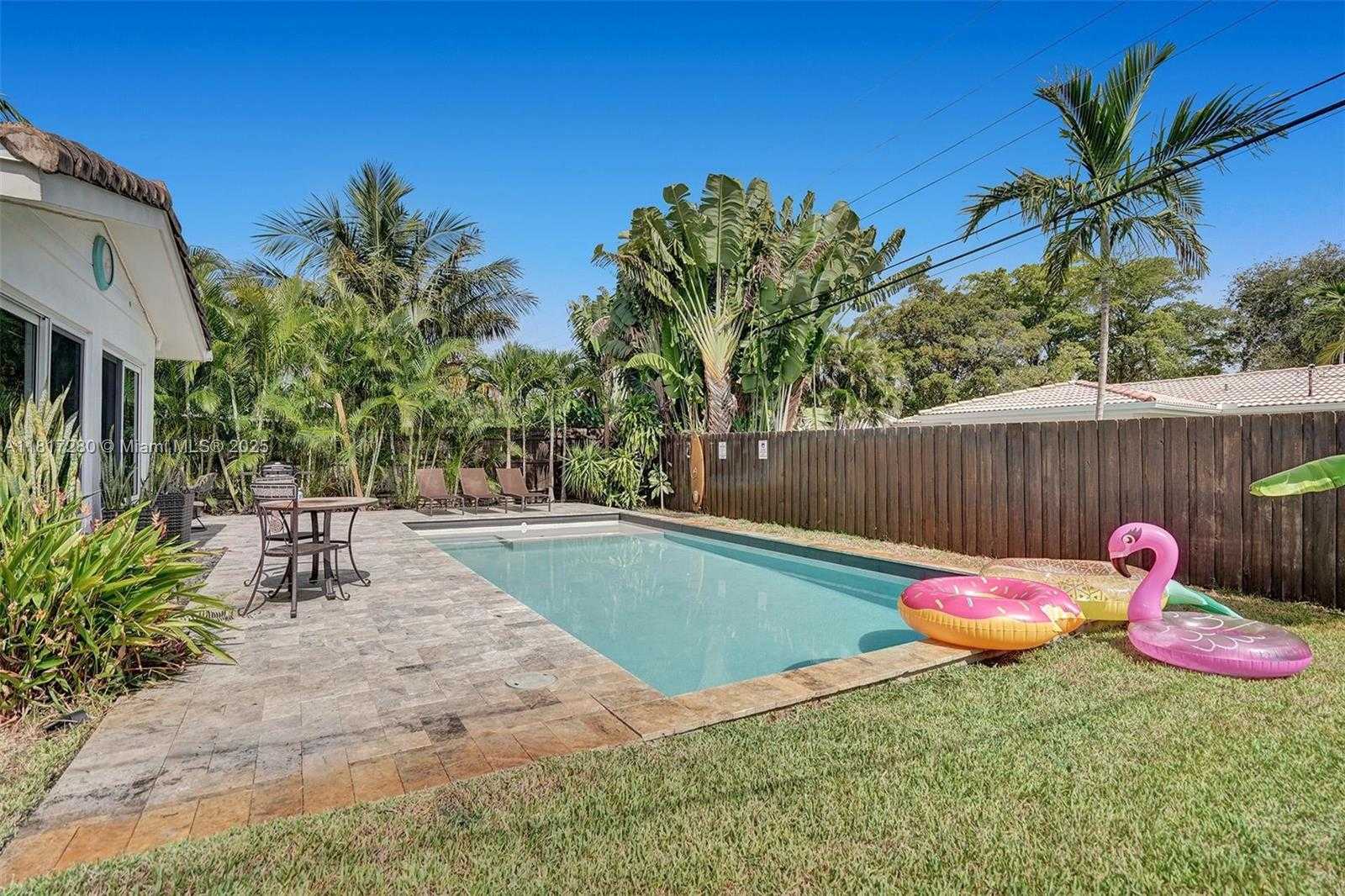 Small Image of 5230 NORTH EAST 20TH AVE, Fort Lauderdale Number 37