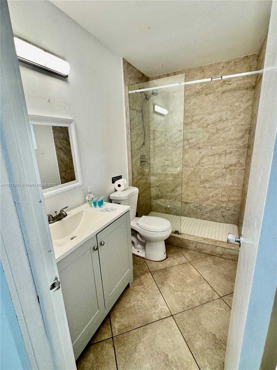 Small Image of 6481 KIMBERLY BLVD, North Lauderdale Number 24