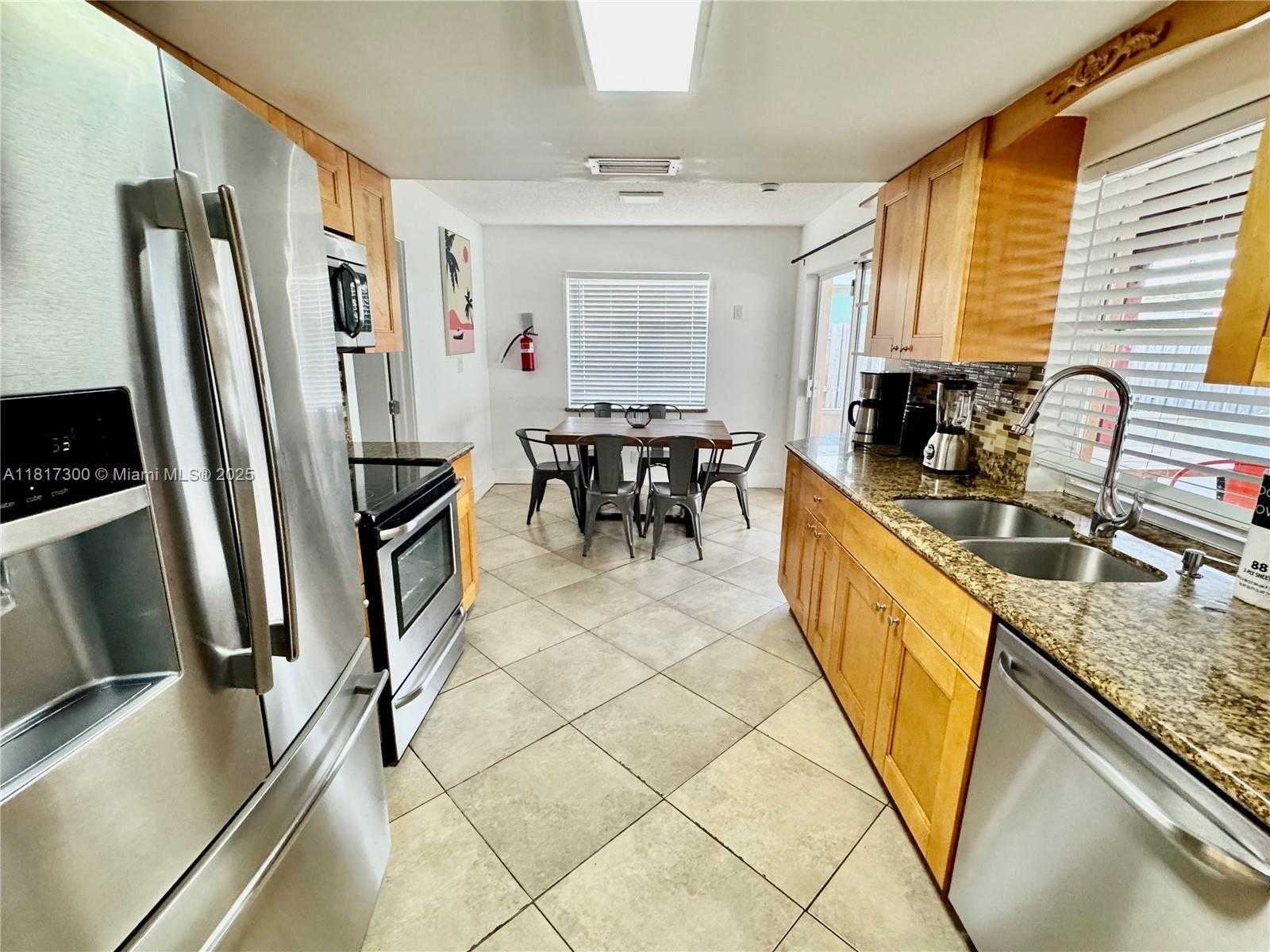 Small Image of 6481 KIMBERLY BLVD, North Lauderdale Number 6