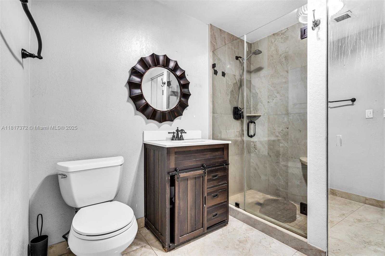 Small Image of 810 EAST 9TH PL, Hialeah Number 15
