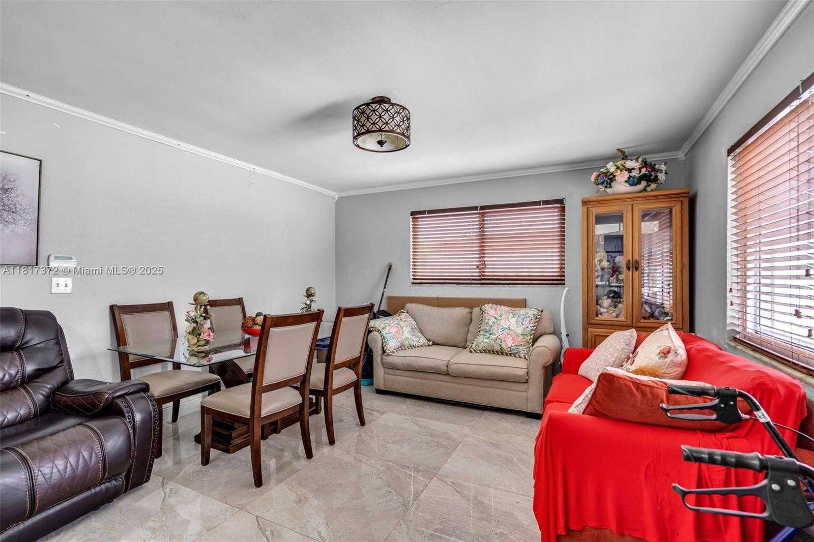 Small Image of 810 EAST 9TH PL, Hialeah Number 21
