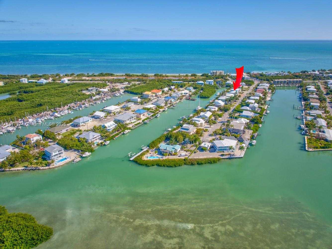 Small Image of 131 AVENUE G, Marathon Number 35
