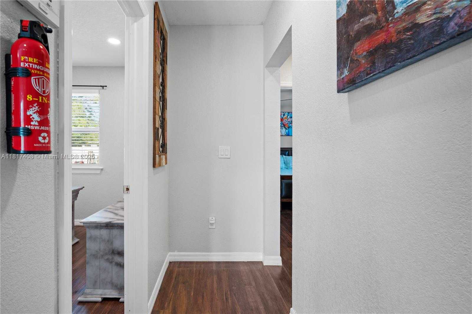 Small Image of 304 BRADLEY, Other City - In The State Of Florida Number 35