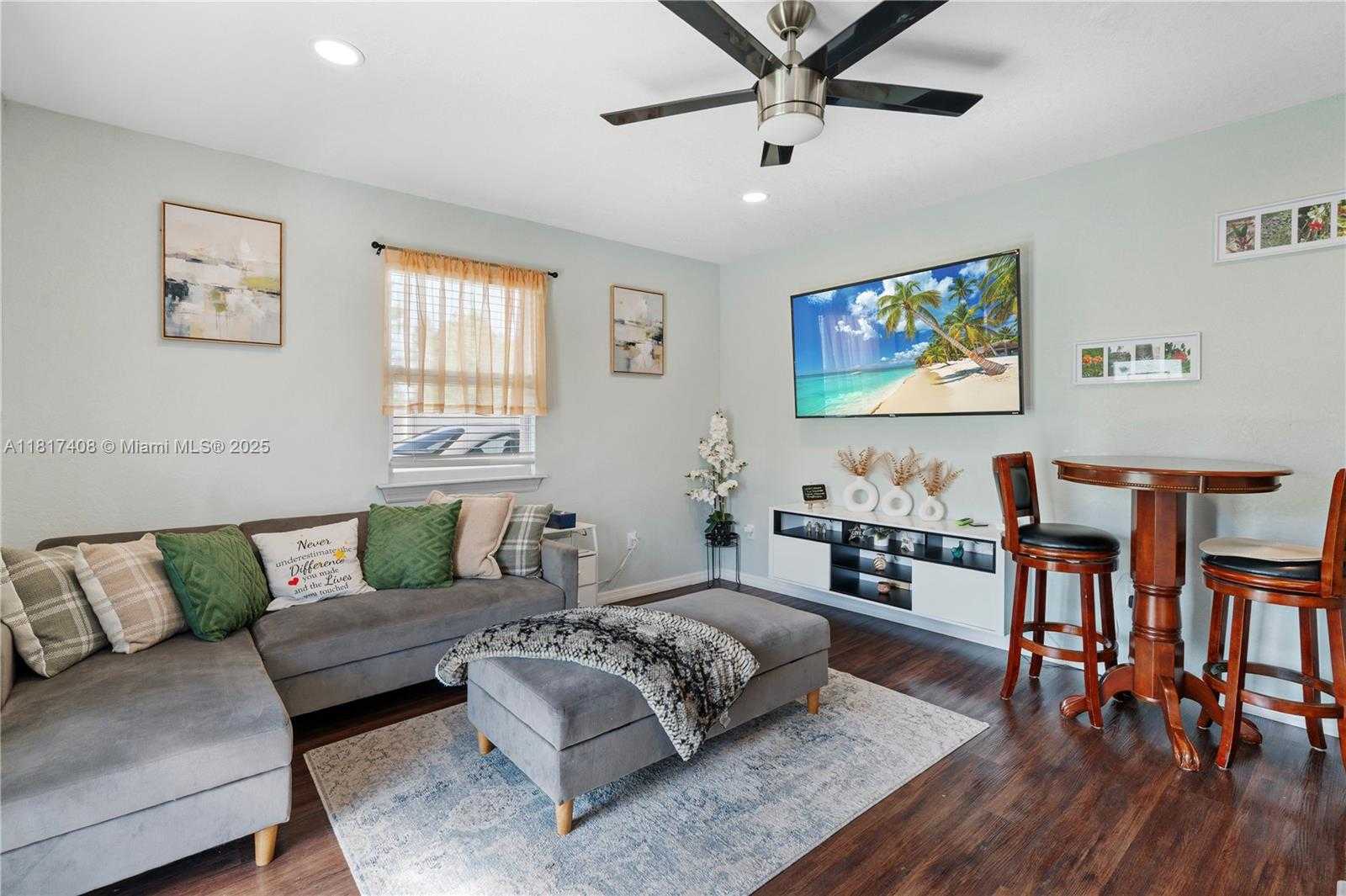 Small Image of 304 BRADLEY, Other City - In The State Of Florida Number 39