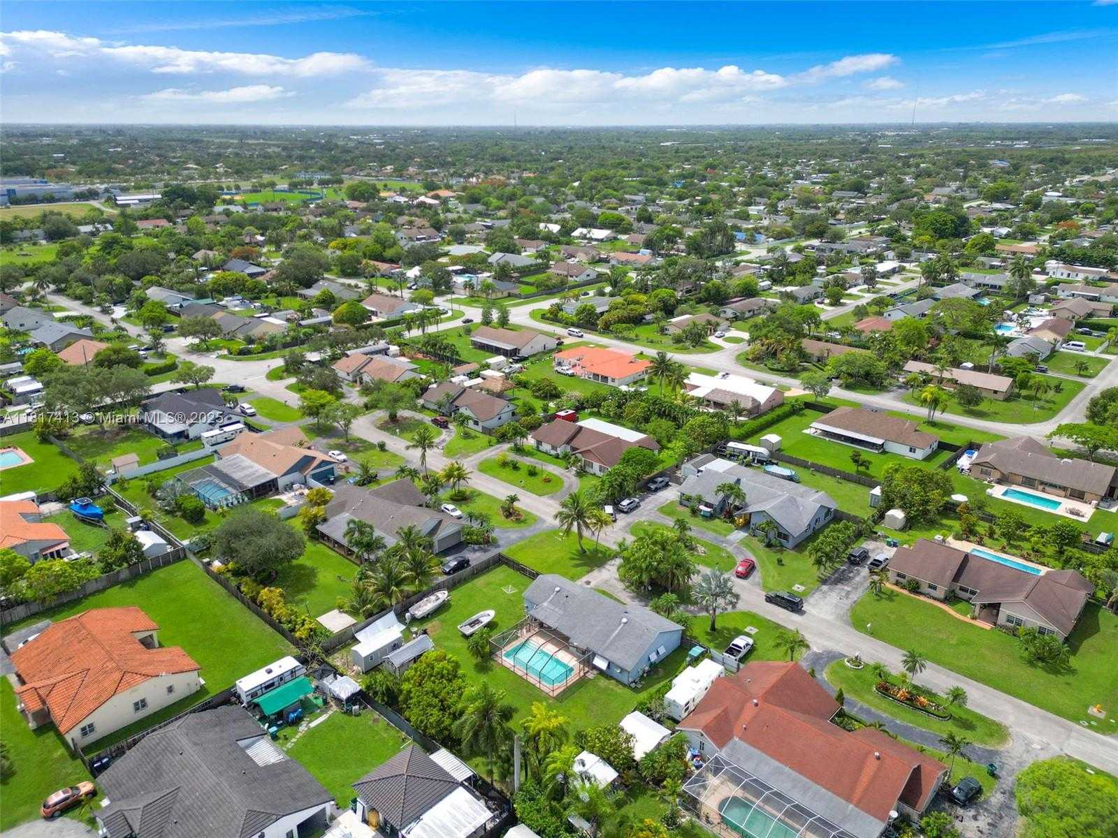 Small Image of 16040 SOUTH WEST 287TH ST, Homestead Number 43