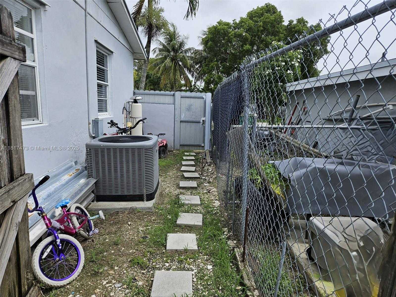 Small Image of 14720 SOUTH WEST 301ST ST, Homestead Number 22