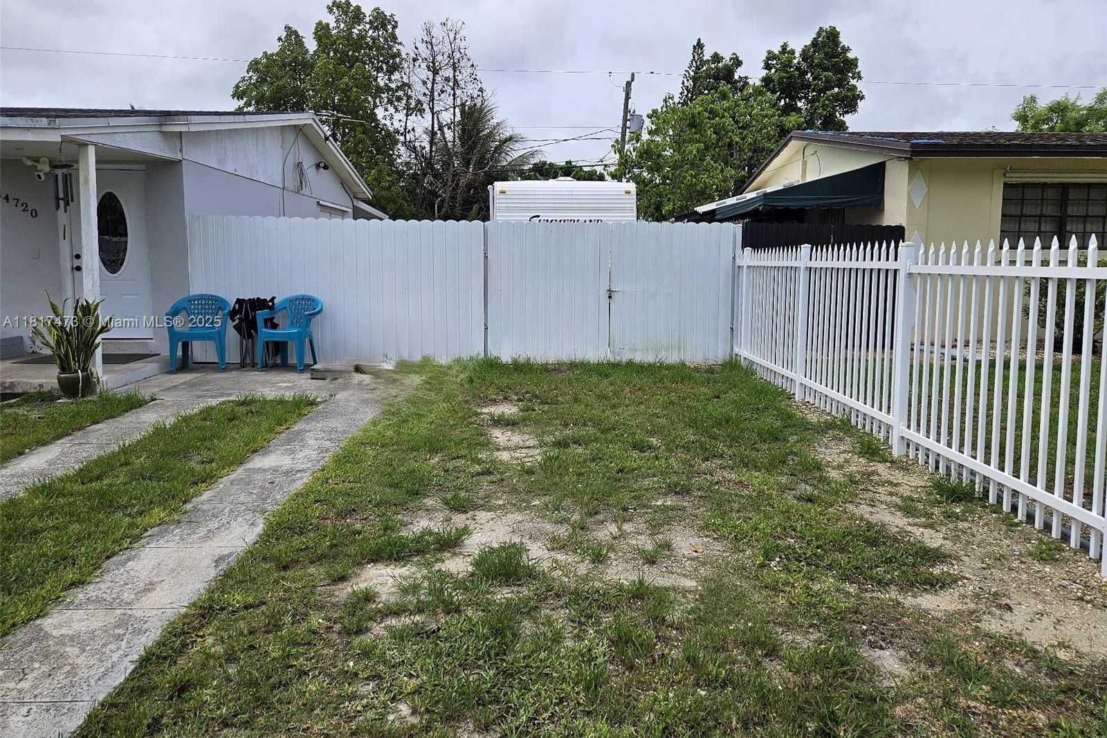 Small Image of 14720 SOUTH WEST 301ST ST, Homestead Number 3