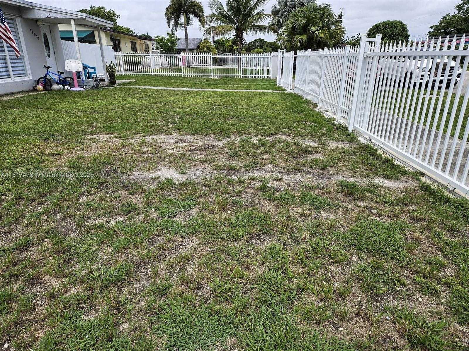 Small Image of 14720 SOUTH WEST 301ST ST, Homestead Number 4