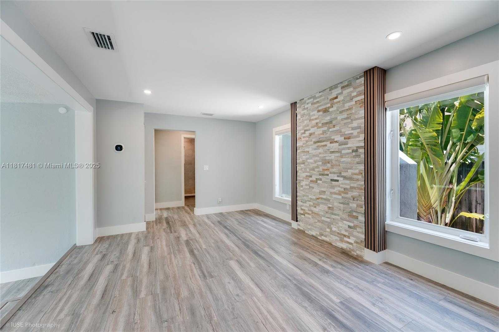 Small Image of 8730 NORTH EAST 8TH CT, Miami Number 12