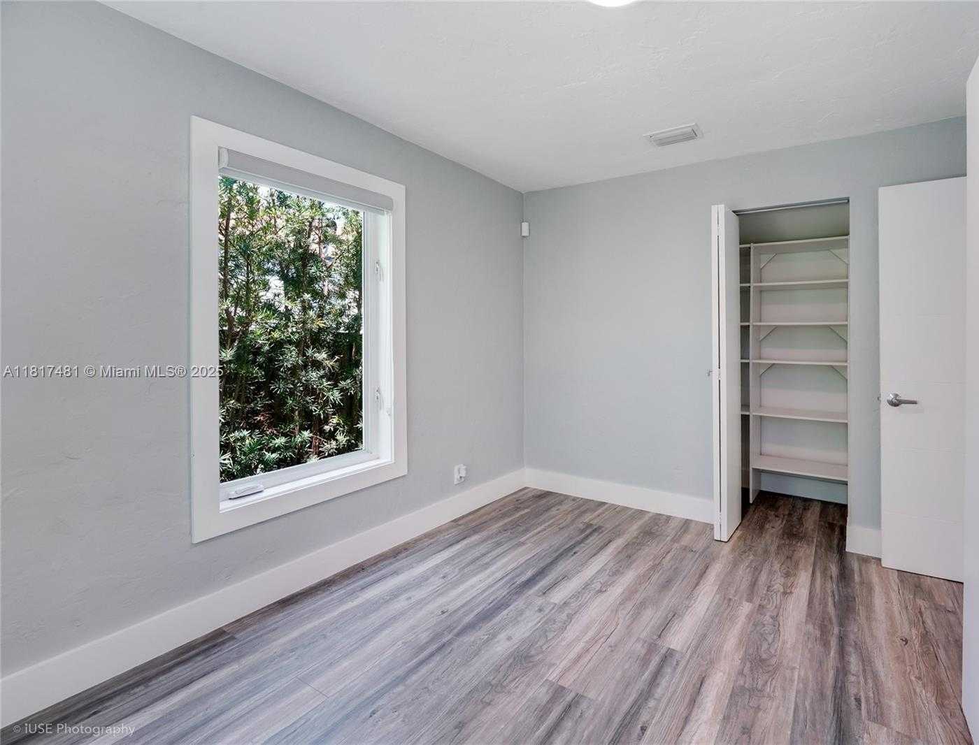 Small Image of 8730 NORTH EAST 8TH CT, Miami Number 18