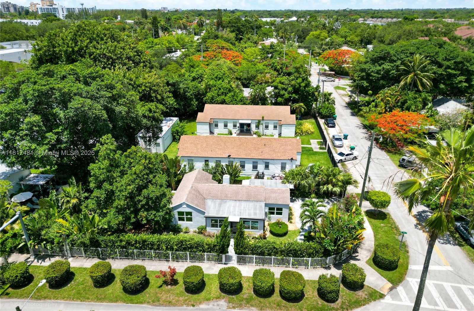 Small Image of 8730 NORTH EAST 8TH CT, Miami Number 2