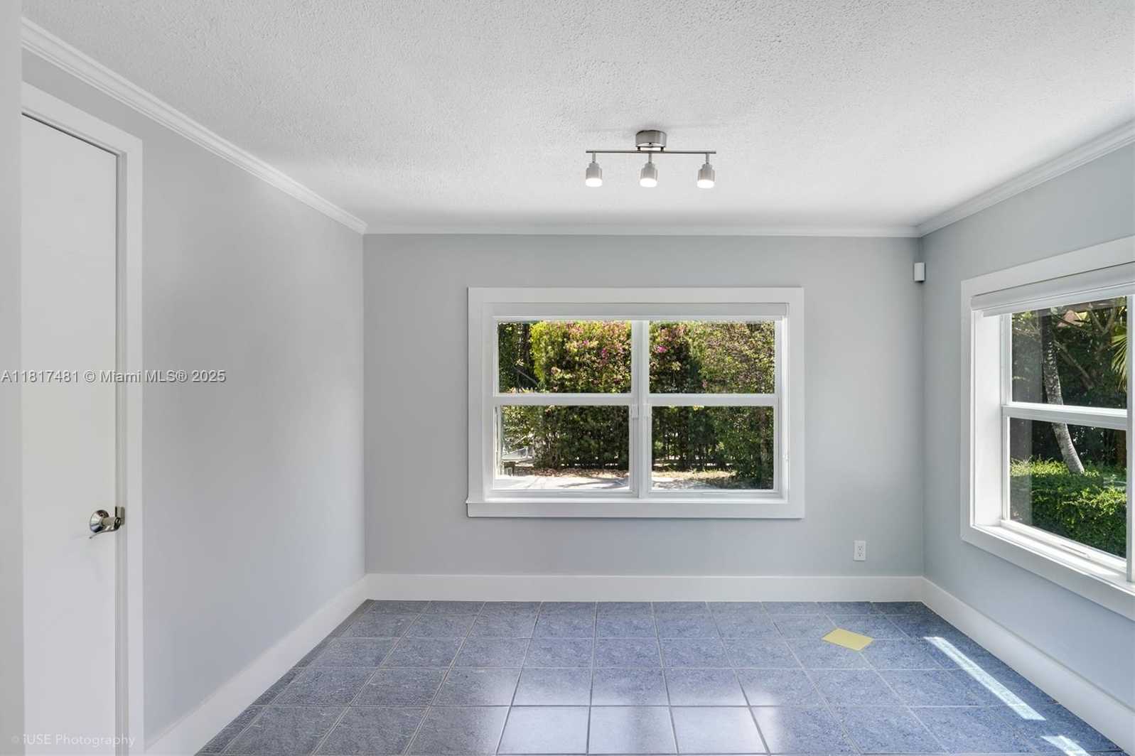 Small Image of 8730 NORTH EAST 8TH CT, Miami Number 21