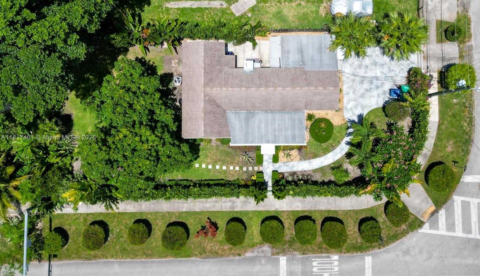 Small Image of 8730 NORTH EAST 8TH CT, Miami Number 28
