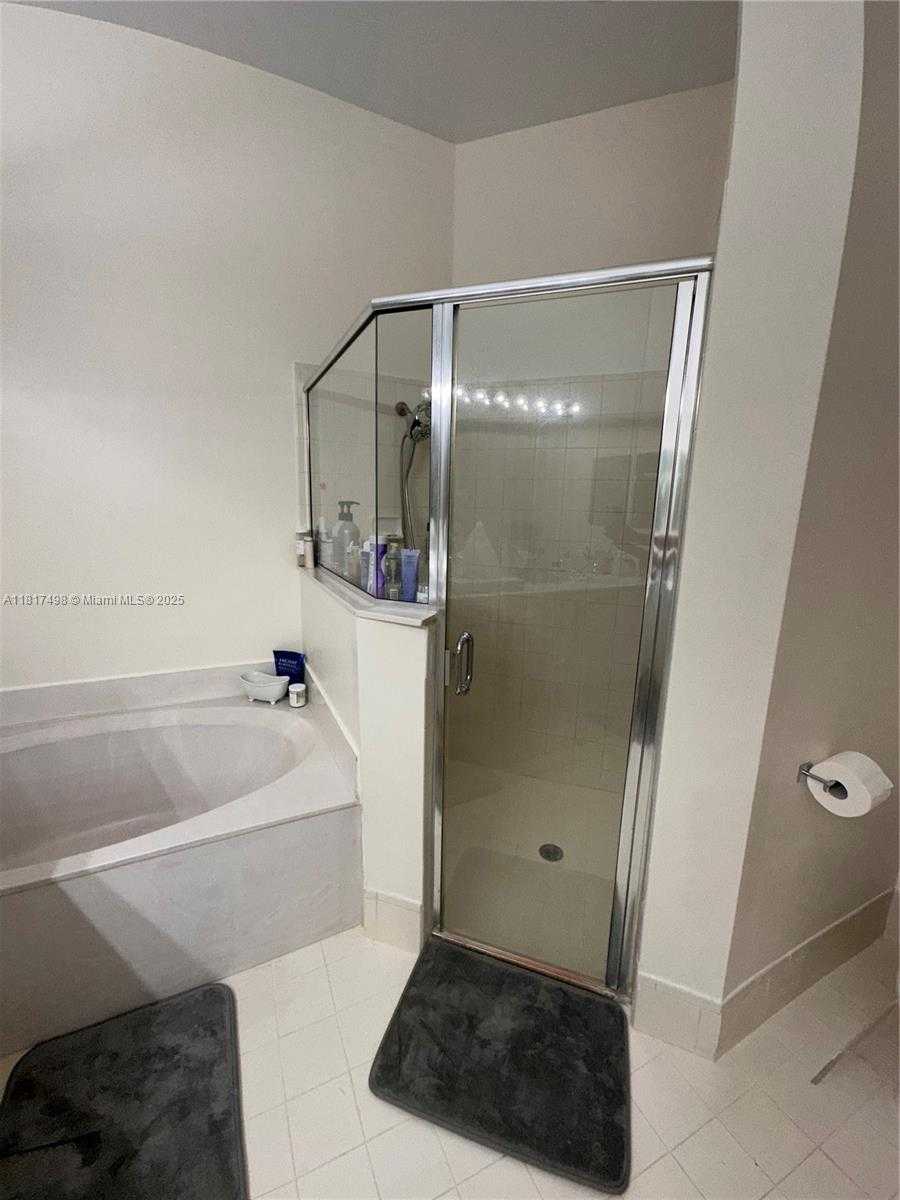 Small Image of 2046 NORTH EAST 4TH CT, Homestead Number 18
