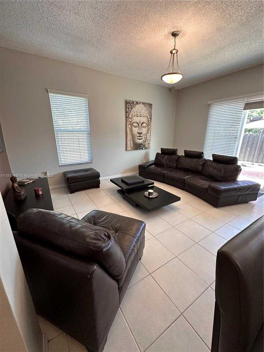 Small Image of 2046 NORTH EAST 4TH CT, Homestead Number 28