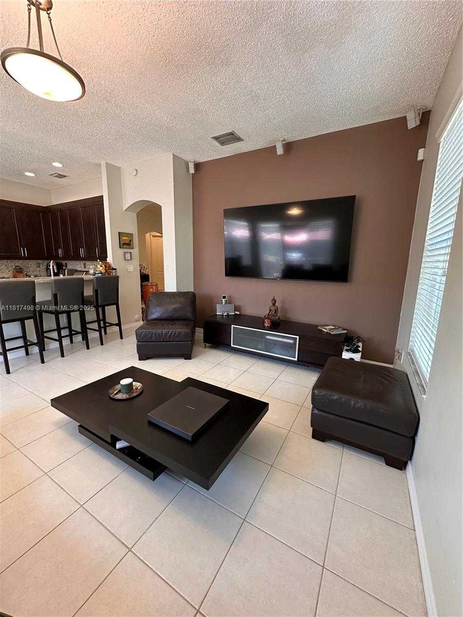 Small Image of 2046 NORTH EAST 4TH CT, Homestead Number 31