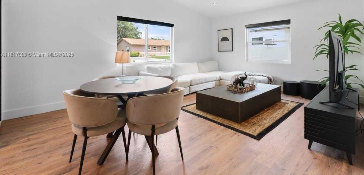 Small Image of 309 SOUTH EAST 3RD AVE, Hallandale Beach Number 4