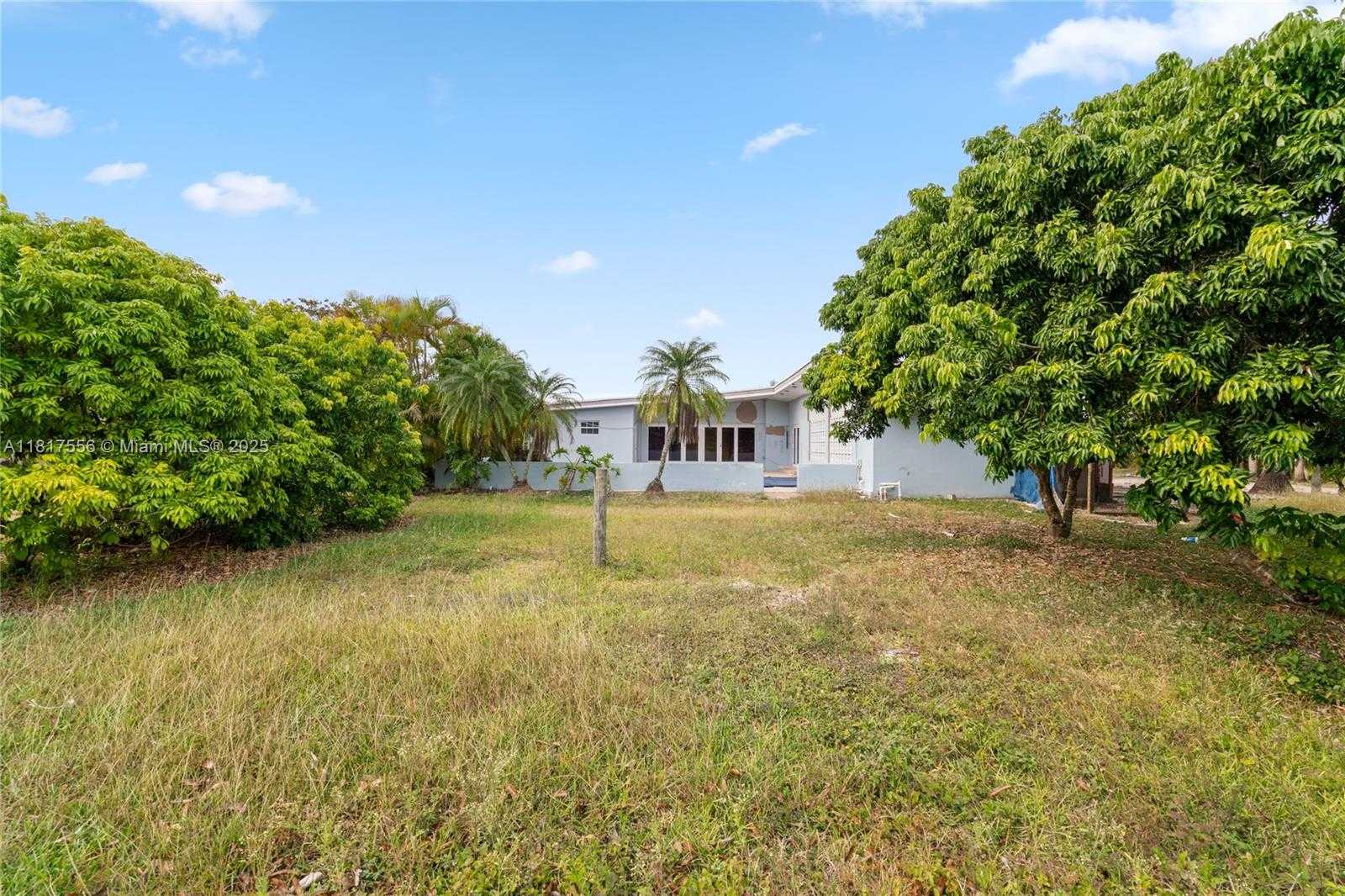 Small Image of Homestead Number 11