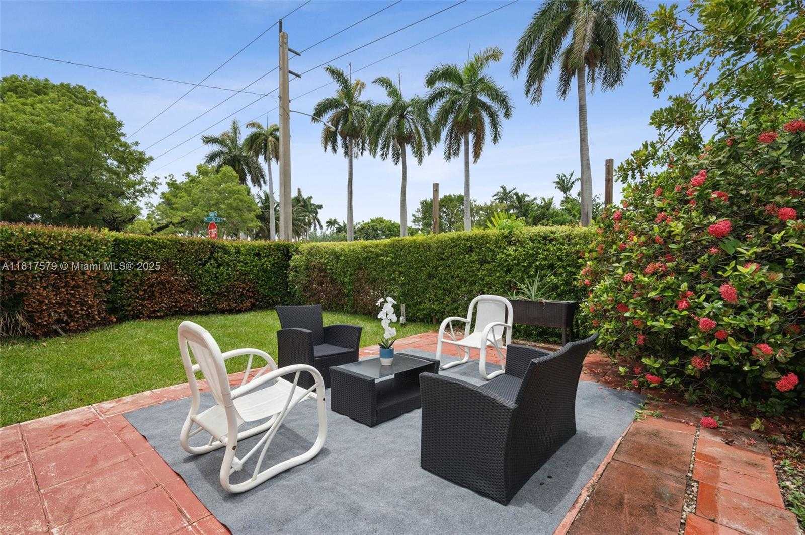 Small Image of 1231 NORTH 15TH CT, Hollywood Number 12