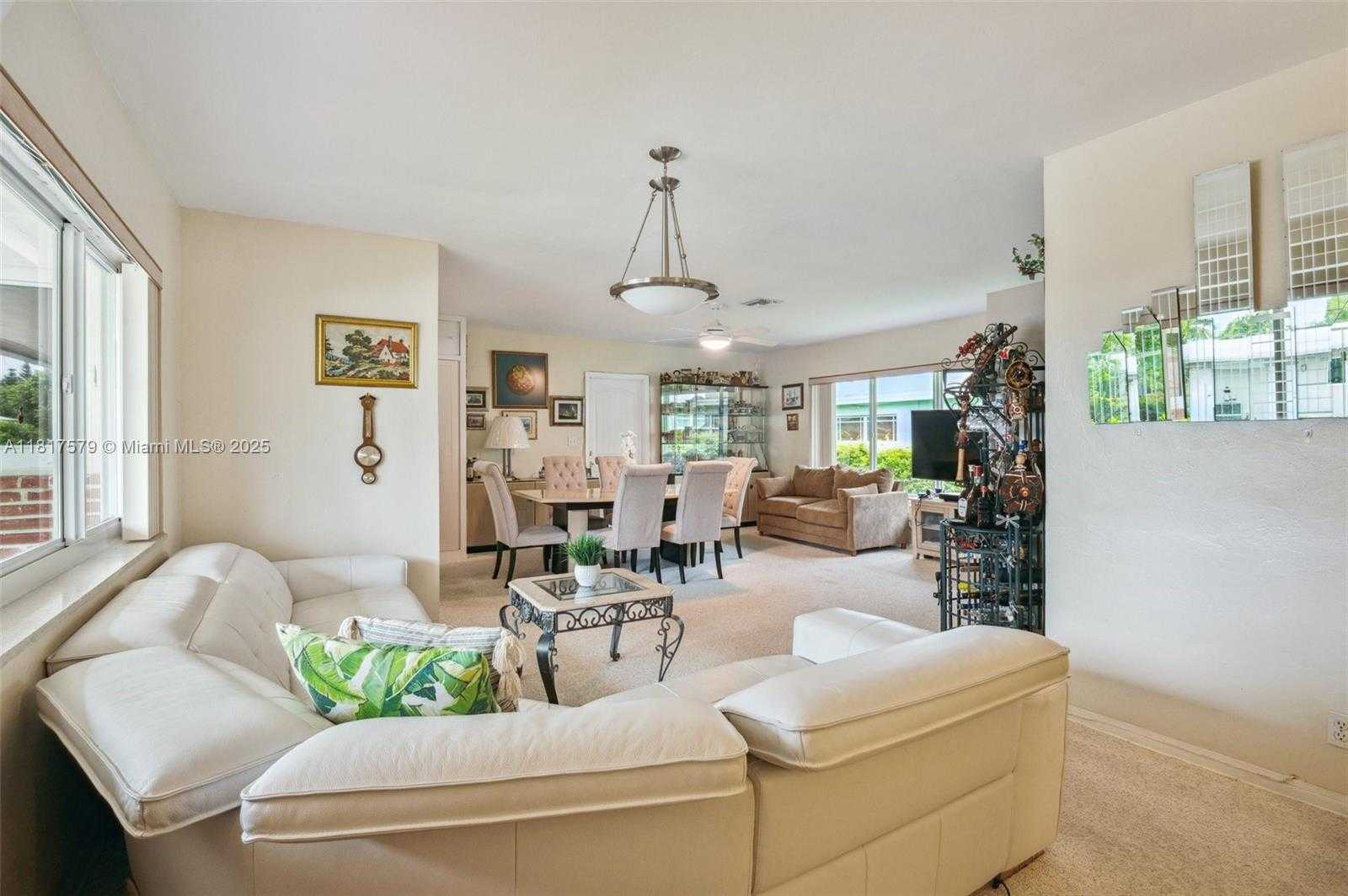 Small Image of 1231 NORTH 15TH CT, Hollywood Number 2